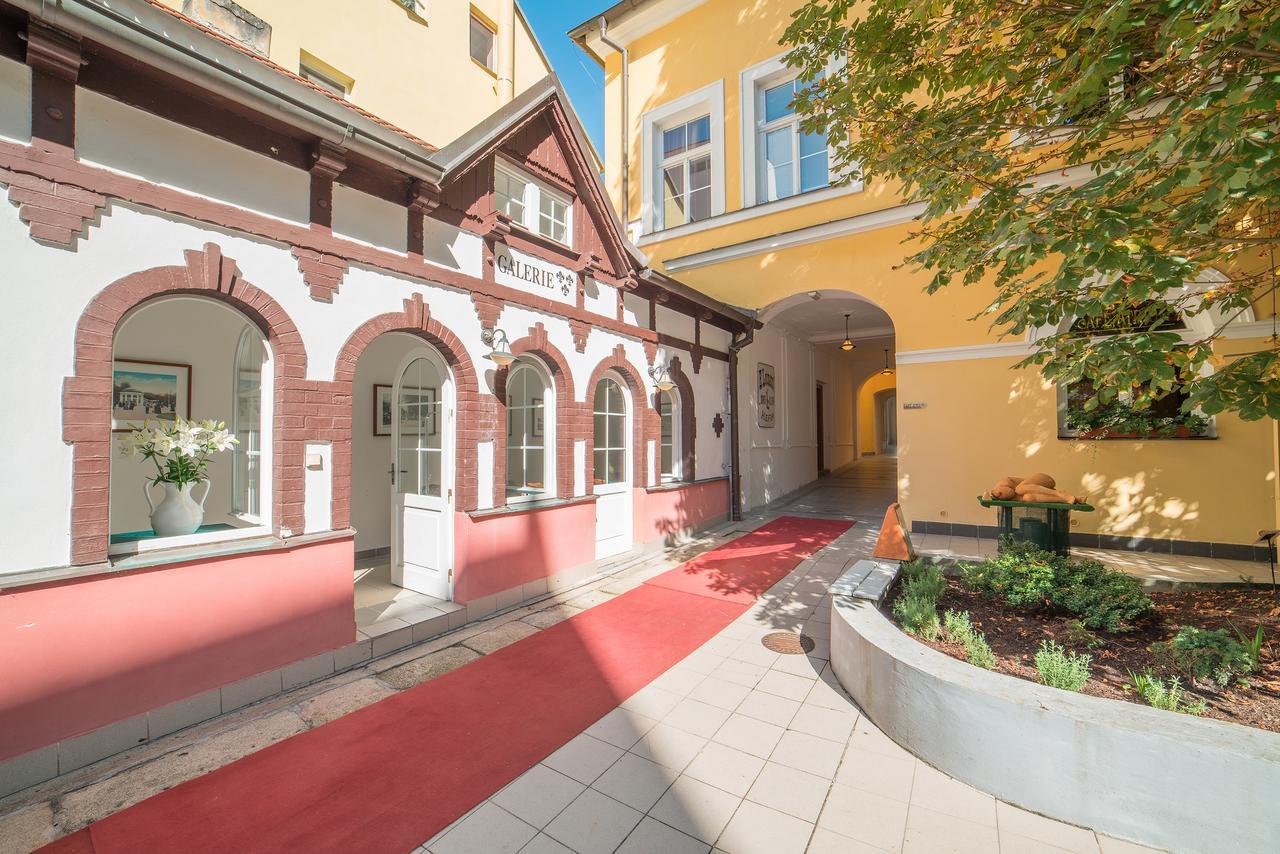 Hotel Three Lilies Inkl Aquaforum Frantiskovy Lazne Exterior photo